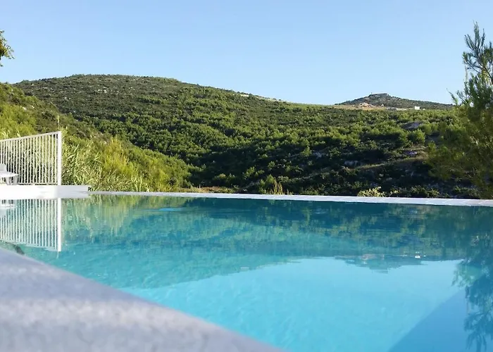 Seaside Family Friendly House With A Swimming Pool Cove Pribinja, Hvar - 15324 *