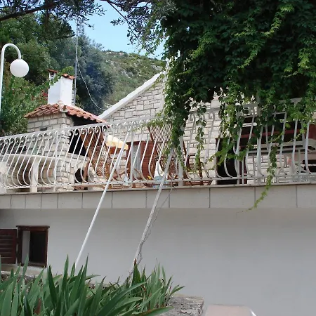 Semesterbostad Seaside Family Friendly House With A Swimming Pool Cove Pribinja, Hvar - 15324 *