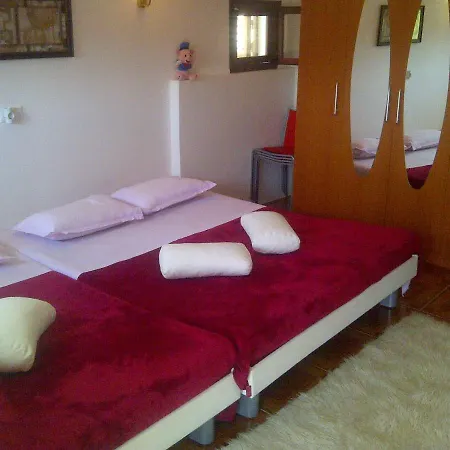 Seaside Family Friendly House With A Swimming Pool Cove Pribinja, Hvar - 15324 *