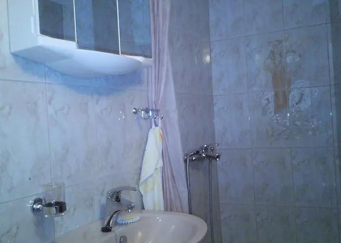 Seaside Family Friendly House With A Swimming Pool Cove Pribinja, Hvar - 15324 Holiday home *