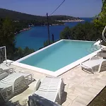 Seaside Family Friendly House With A Swimming Pool Cove Pribinja, Hvar - 15324 Holiday home